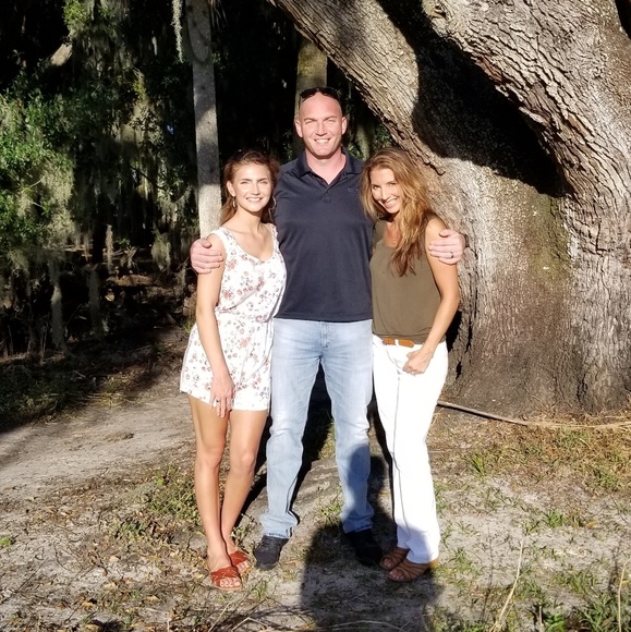 Meet your Posher, Maria - Picture 2 of 3